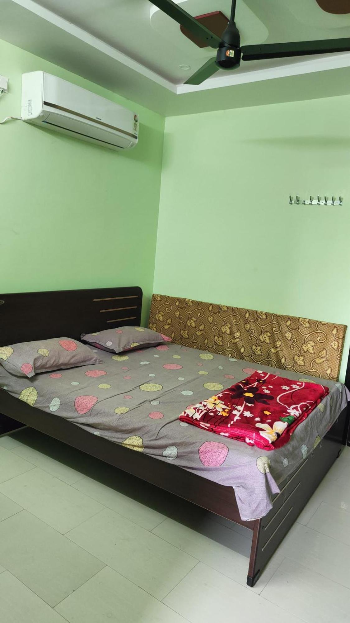 Guru Datta Residency Pithapuram Esterno foto
